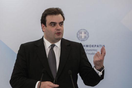 Σύλλογοι εκπαιδευτικών: Αναχρονιστικό το σύστημα διορισμών μέσω γραπτού διαγωνισμού