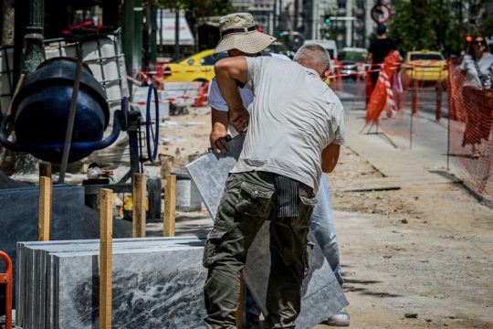 Ενας, αλλά (Κ)λέων, ο καύσων προελαύνει
