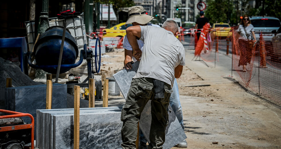 Ενας, αλλά (Κ)λέων, ο καύσων προελαύνει
