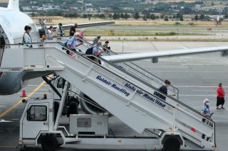 Αύξηση κατά 30,7% στις ταξιδιωτικές εισπράξεις