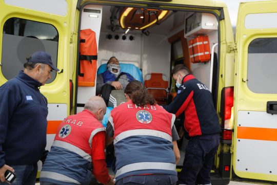 Γέννησε δίδυμα και πέθανε από σοβαρές επιπλοκές