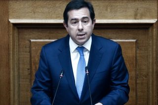 App… ρουφιανιάς, κλήσεις στο Taxis, φουλ απελάσεις και νέες φυλακές