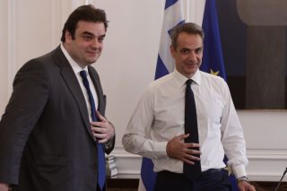 pierrakakis-mitsotakis