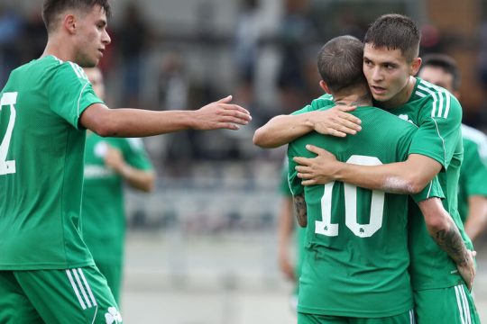 Δεν έπεισε, αλλά νίκησε ξανά