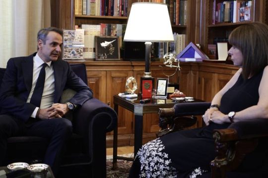 Αναπροσαρμογή σχεδιασμού μετά τους τέσσερις νεκρούς στις φωτιές ανακοίνωσε ο Κ. Μητσοτάκης