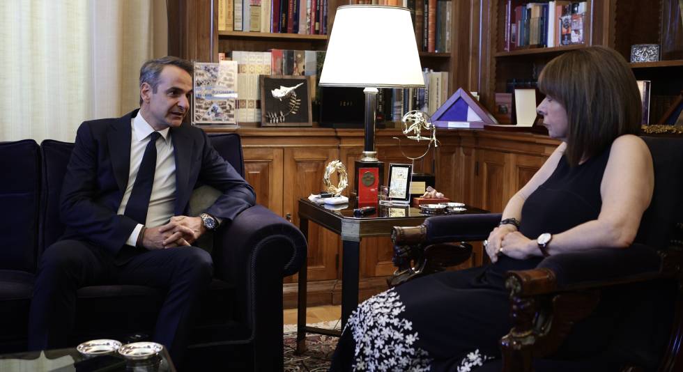 Αναπροσαρμογή σχεδιασμού μετά τους τέσσερις νεκρούς στις φωτιές ανακοίνωσε ο Κ. Μητσοτάκης