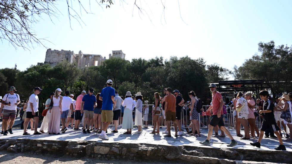 Ακρόπολη, τουρίστες