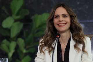«Είμαστε με τους πολλούς, είμαστε με το δίκιο»