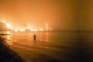 Η Ευρώπη καίγεται, πνίγεται, ξεραίνεται και το πληρώνει ακριβά!