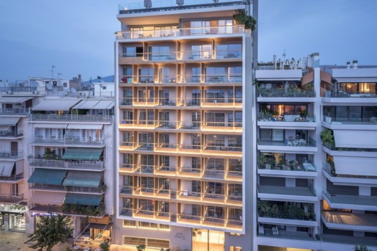 Τι απαντά η Cocomat για το ξενοδοχείο που κρύβει την Ακρόπολη