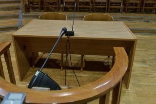 Χίος: Ανατροπές και μυθεύματα στη δίκη για τα επεισόδια στο ξενοδοχείο «Ερύθα»