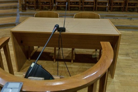 Αναβλήθηκε η δίκη του εργοδότη για επίθεση σε βάρος μετανάστη