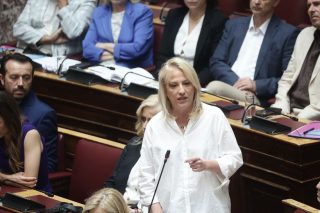 Ομόφωνη απόφαση για την άρση ασυλίας της Ρένας Δούρου