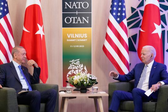 Τετ α τετ Μπάιντεν με Ερντογάν