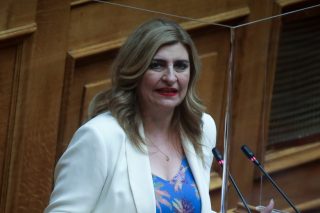 ΠΑΣΟΚ-ΚΙΝ.ΑΛΛ.: Παραίτηση από την Ευαγγελία Λιακούλη