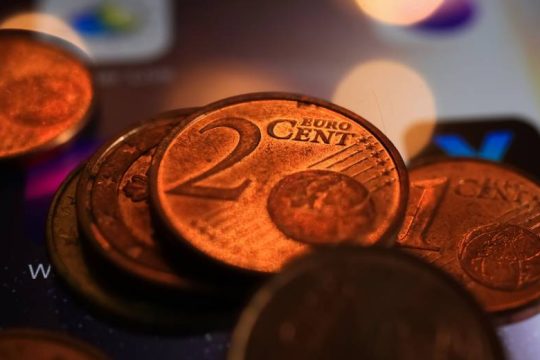 Στο σκαμνί μεγαλοοφειλέτης του Δημοσίου για χρέος… 20 λεπτών