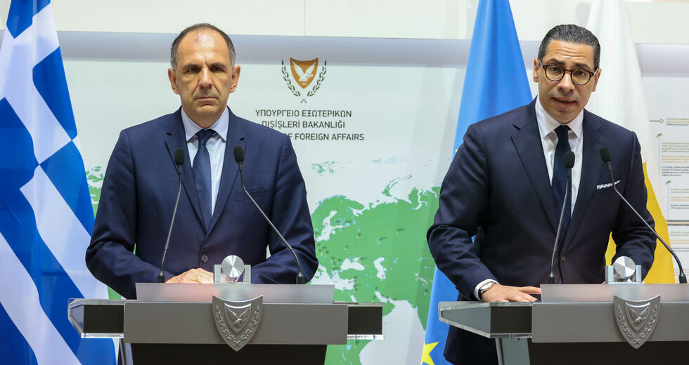 Η πρώτη επίσκεψη Γεραπετρίτη στη Λευκωσία