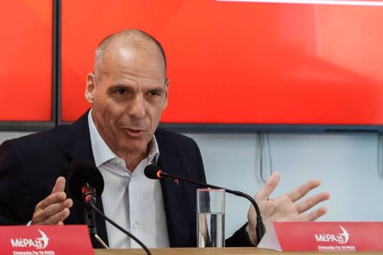 Ο Γ. Βαρουφάκης σχολιάζει την παραίτηση Τσίπρα με… απόσπασμα από το βιβλίο του