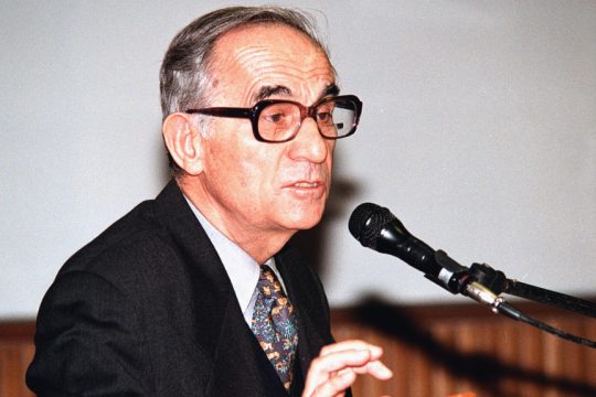 Πέθανε ο σπουδαίος Έλληνας γιατρός Βασίλης Γολεμάτης