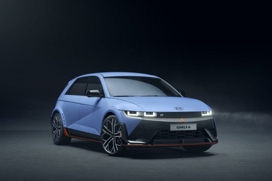 Το νέο BMW CE02
