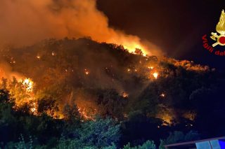 7 νεκροί στην Ιταλία από φωτιές και βροχές!