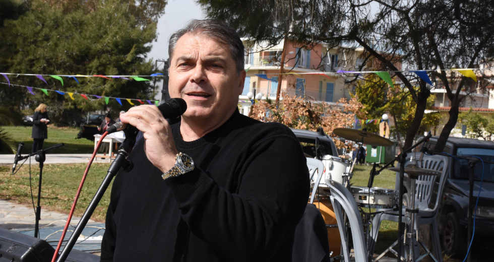 Πίσω στο «γαλάζιο» μαντρί ο Δημήτρης Καμπόσος
