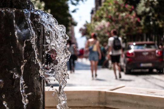 «Φούρνος» η νότια Ευρώπη από το επίμονο κύμα σφοδρού καύσωνα