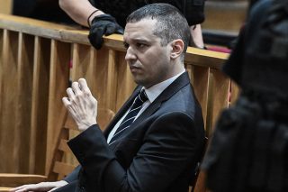 Τρεις μηνυτές για τον νεοναζί νοσταλγό των ελεύθερων σκοπευτών