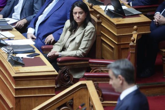 Ψήφος στους απόδημους με 208 «ναι»