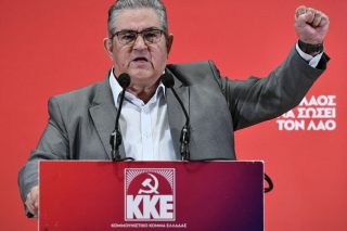 Η αύρα Κουτσούμπα συσπειρώνει το ΚΚΕ