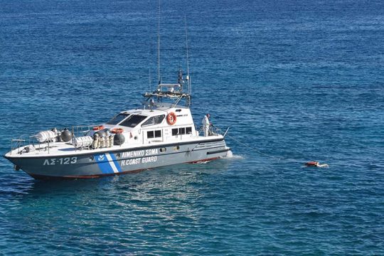 Τραυματισμός 13χρονης τουρίστριας από επιβατικό σκάφος στην παραλία Βάλτου της Πάργας