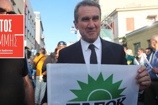 Μεσίστιες οι σημαίες για τον Λοβέρδο