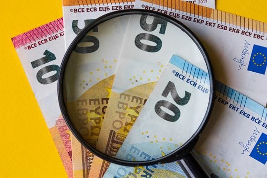 13ος και 14ος μισθός στο Δημόσιο – Καραμέρος: Η πρόταση είναι κοστολογημένη