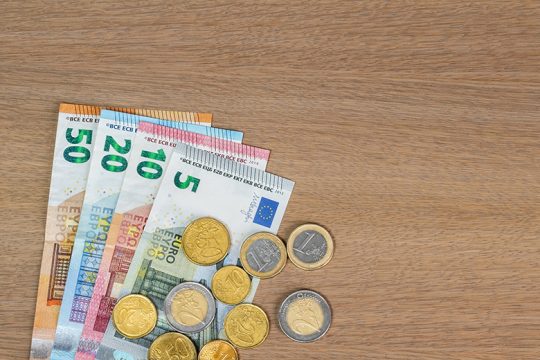 ΑΔΕΔΥ για μισθολόγιο: «Η κυβέρνηση εμπαίζει τους δημόσιους υπαλλήλους»