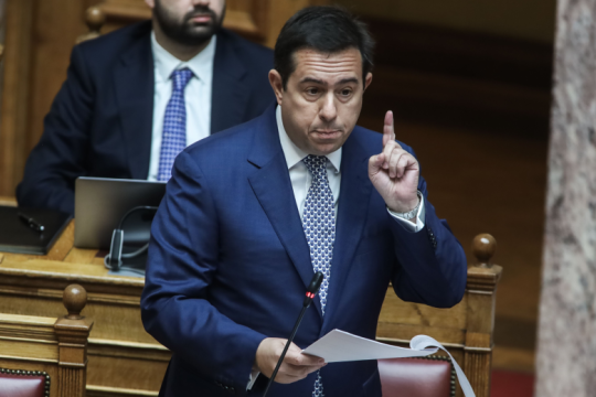 Μηταράκης διαψεύδει… Μηταράκη