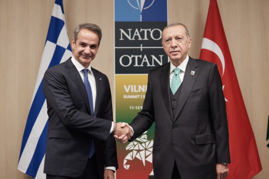Οι μουφτήδες του Ερντογάν, οι «υποχωρήσεις» Μητσοτάκη και τα «καρφιά» από κύκλους Σαμαρά