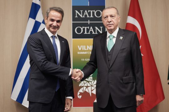 Ο Τσελίκ «πάγωσε» το αφήγημα Μητσοτάκη