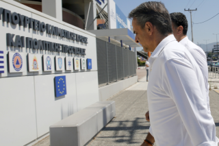 Σιωπή Μητσοτάκη, αοριστίες υπουργών