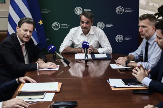 Τα στοιχεία εκθέτουν τον πρωθυπουργό για τις πυρκαγιές