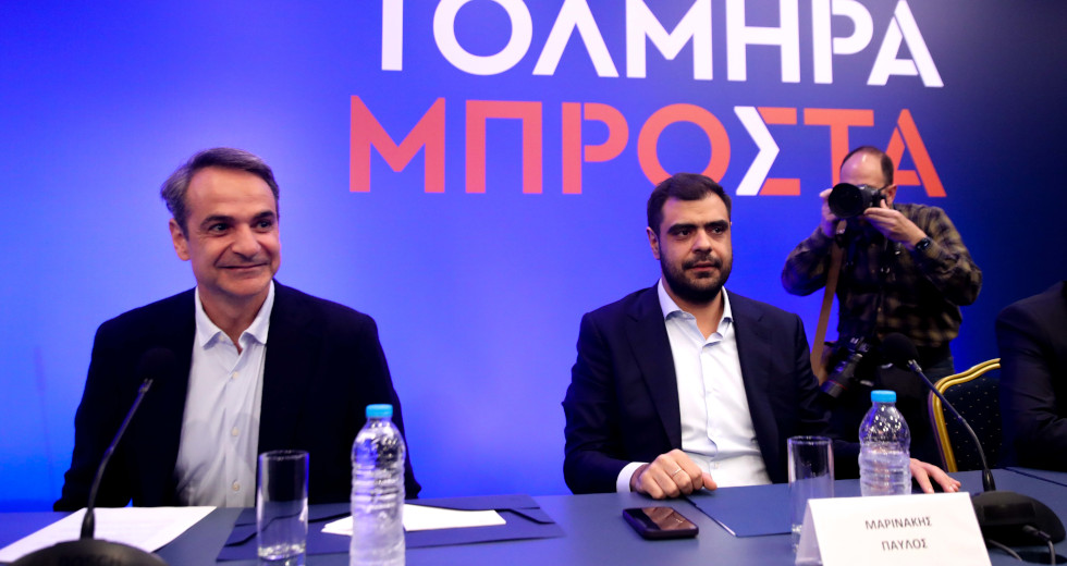 «Άδειασμα» στον έφιππο Μηταράκη και με τη βούλα της κυβέρνησης