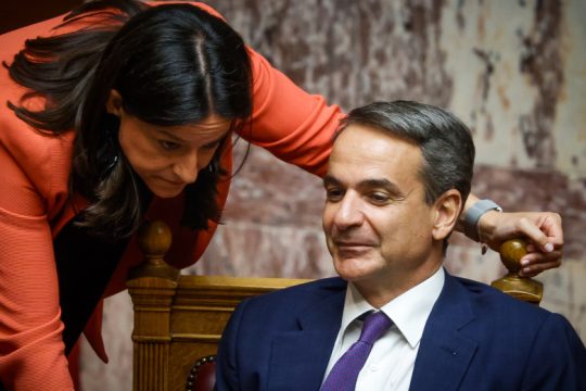 Επικοινωνιακό τρικ με την ψήφο των Ελλήνων του εξωτερικού