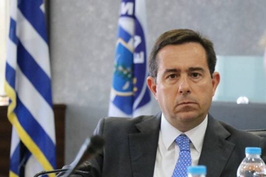 Σχέδια για δίκες «fast track» και φυλακές light για τη «μικρή εγκληματικότητα»