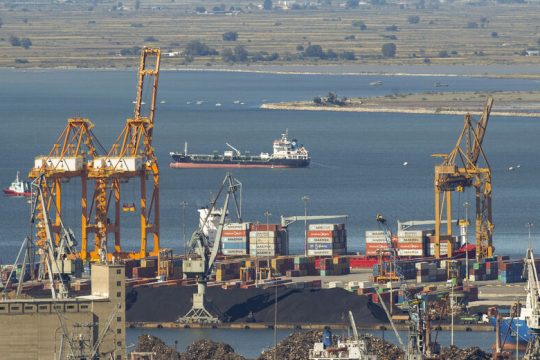Έπιασαν λιμάνι τα μεγάλα… ενδιαφέροντα