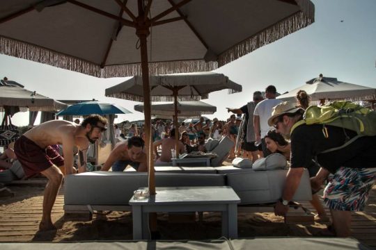 Κίνημα Πολιτών Πάρου για ελεύθερες παραλίες