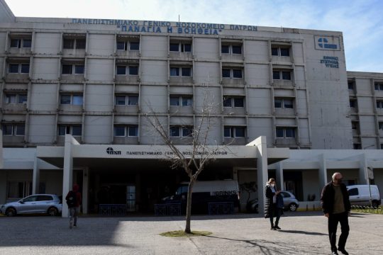 Χαροπαλεύει 14χρονη στην Πάτρα από σοβαρό τροχαίο