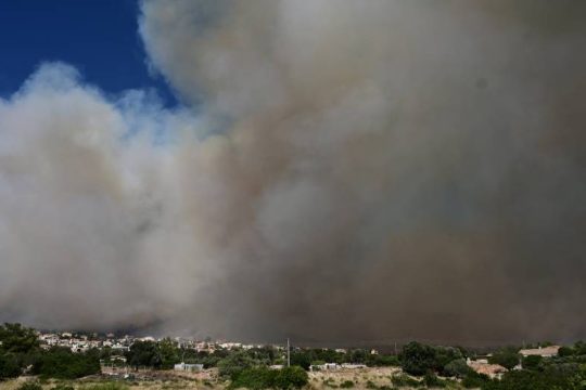 Να τους χρεώσει ή να μην τους χρεώσει;