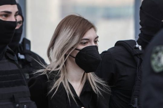 Τρίτη διακοπή στη δίκη Πισπιρίγκου για τους θανάτους Μαλένας και Ίριδας