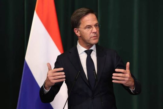 Κατέρρευσε η κυβέρνηση της Ολλανδίας λόγω της πολιτικής ασύλου