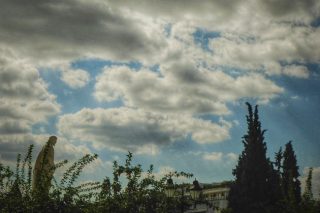 Σποραδικές βροχές στα ηπειρωτικά από το μεσημέρι