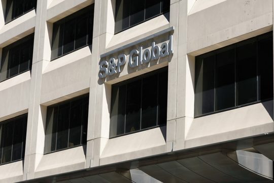 Hπια ανάπτυξη στην Ελλάδα… με σημάδια επιβράδυνσης